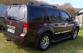 Nissan pathfinder 3.0 - 6