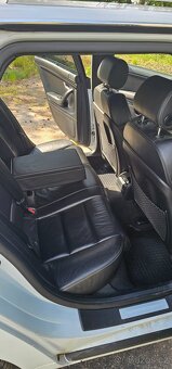 Audi A4 Avant 2.0TDi S-line - 6