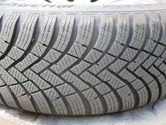prodám zimní komplety 205/55 R16 - 6