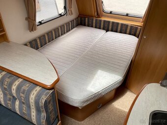 PRODÁNO Avento Turismo 430, 4 os., 12V SOBĚSTAČNÝ, EL.POJEZD - 6