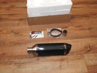 Laděný výfuk Akrapovič carbon velký Nový - 6