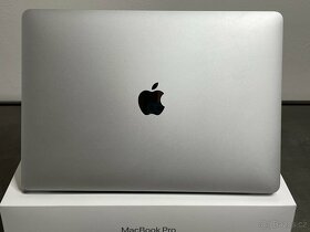 MacBook Pro 13" 2020 M1 256GB / 8GB / Silver - 6