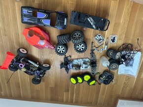 RC Enigma 1:8 - 6