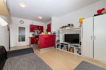 Pronájem bytu 1+kk, cihla, balkon, sklep, ul. Elektrárenská, - 6