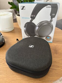 Sluchátka Sennheiser Momentum 4 Graphite - 6