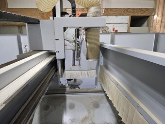 CNC obráběcí centrum WEEKE Venture 107M - 6