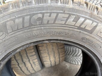 225/65 R16C Michelin - 6