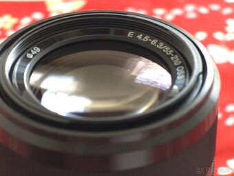 Sony E 55–210mm f/4.5–6.3 OSS (Optical SteadyShot) - 6