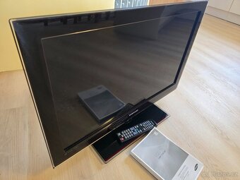 Samsung LE32C550 - 6