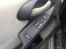 Fiat Stilo Combi 1,4 16V 70kW 2005 - díly - 6