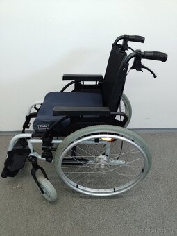 Skládací mechanický invalidní vozík se ZÁRUKOU - 6