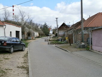 K prodeji stavební pozemek 158 m2 v Hodonicích, prodej stave - 6