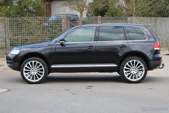Volkswagen Touareg 3.0 TDI V6 / KAMERA / TAŽNÉ - 6