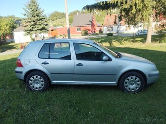 Volkswagen Golf 1.6 (2001) - 6