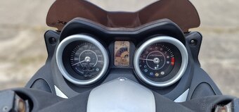 Yamaha X-Max 250i 2011 - 6
