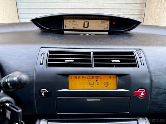 Citroen C4, 1,4i 16v 65kW, 119tkm, ČR 3/2007, 1.majitel - 6