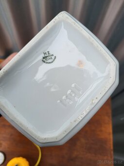 Porcelánová kořenka na sůl - Rokoko - 6