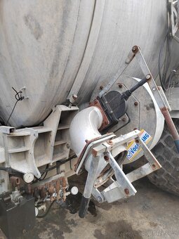 Prodám cisternu na kejdu, digestat Kaweco - 6