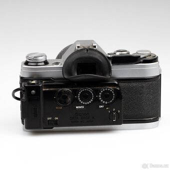 nefunkční Canon AE-1 s objektivem - 6