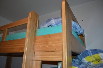 Vyvýšená zakázková 2 postel s prostorem dole,NADSTAVBA,masiv - 6