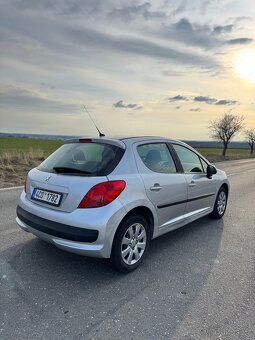 Peugeot 207 - 6