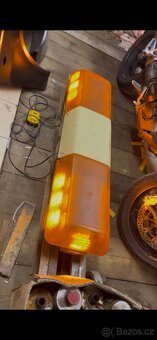 maják rampa oranžová 12 v led - 6