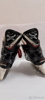 Prodám dětské hokejové brusle Bauer Vapor X1 vel.40,5 - 6