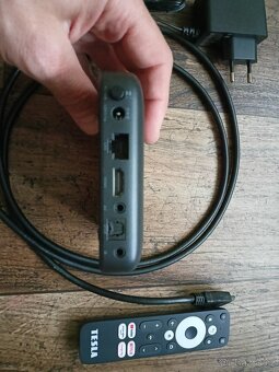 Multimediální přehrávač TESLA s Android TV - 6