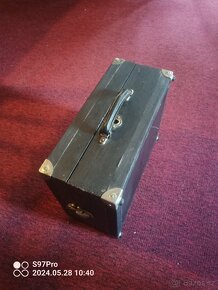 Starožitný kufříkový gramofon po kompletním servisu. - 6