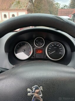 Peugeot 206 + 1.2 - 6