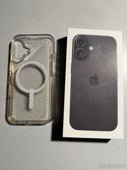 iPhone 15 128GB černý - 6