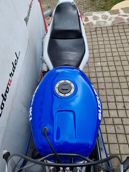 Suzuki GSX-R 750 W - 6