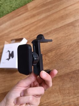 Magnetický držák telefonu do auta - 6