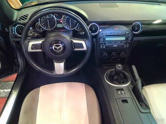 Mazda MX-5 roadster - 6