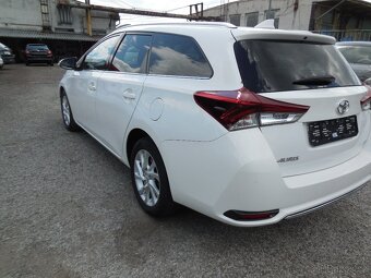 Prodám Toyotu Auris 1.4 D-4D RV-04/2018 Naj-102tis km - 6