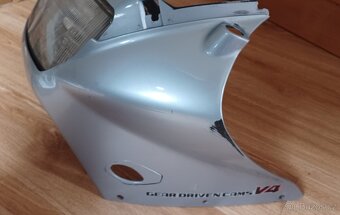 Honda VFR 750 RC24 kapoty - 6
