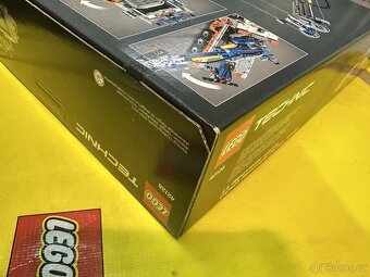 Nové LEGO Technic 42128 Výkonný odtahový vůz
- 6