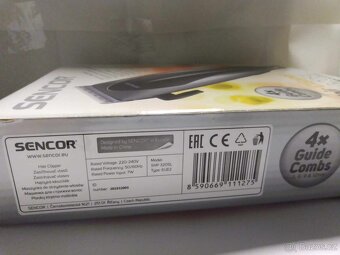 Zastřihovač vlasů Sencor SHP 320SL set multifunkční střihač - 6