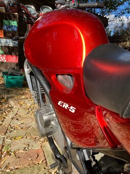 Kawasaki ER5 - 6