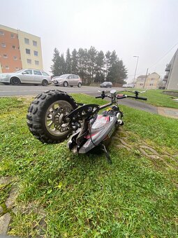 Elektrická koloběžka Nitro XE1000 - 6