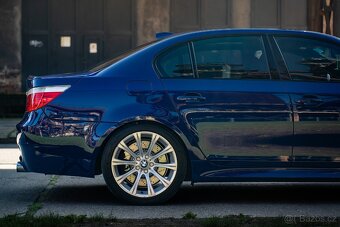 BMW M5 E60 V10 - 6