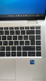 HP EliteBook x360 1040 G8 stříbrná - 6