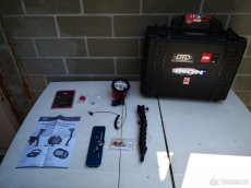 Podvodni blesk a kufr - 6