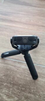 LED světlo na focení a natáčení s mini tripodem Vijim - 6