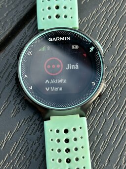 Chytré hodinky GARMIN FORERUNNER 235 zelenočerné - 6
