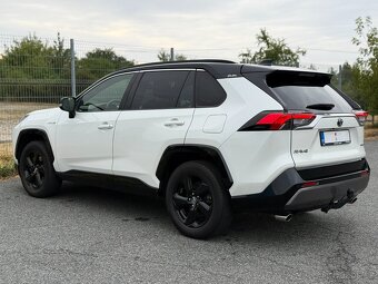 Toyota RAV4 2.5 Hybrid 131kW 2019 | 49500km, ČR, DPH, 1maj - 6