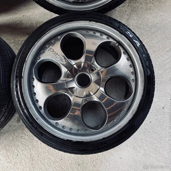 Brock B18 - 5x112 R19 245/35 - 6
