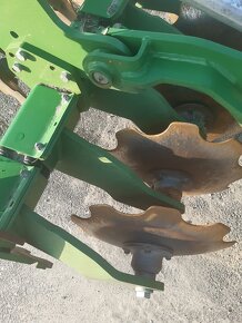 Kombinovaný kypřič Amazone 3000 - 6