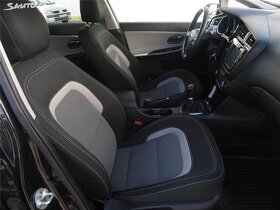Kia Ceed 1.6 GDI 99kW hatchback benzin 2016 letní+zimní pneu - 6