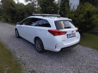 Toyota Auris COMBI- rv2013- 1.6 97kw- 112000km- - 6